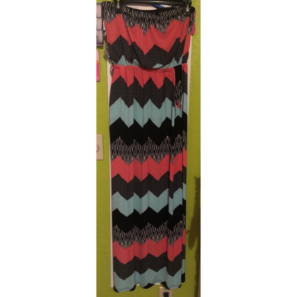 Chevron Print Strapless Maxi Dress